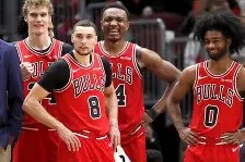 公牛队后卫拉文连续三场得分破()