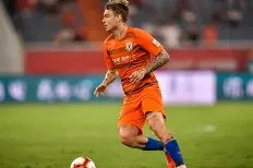 开云体育娱乐app-山东鲁能备战决赛之战：士气高昂迎战里昂()