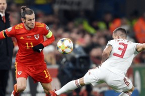 开云体育在线-威尔士队在欧国联比赛中绝地反击()