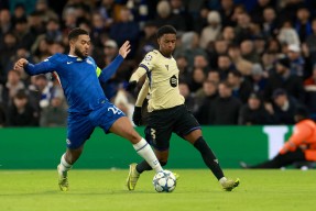 开云体育官网-巴塞罗那球星因红牌被停赛，球队实力下降()