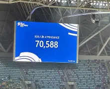 开云体育app-精彩足球赛事开启百年之约，球员斗志高昂！(精彩的足球进球瞬间)  第1张